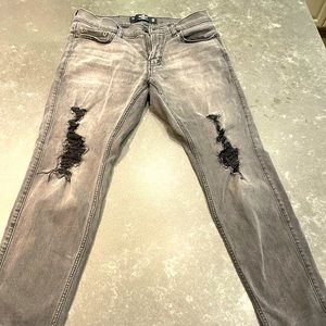 Hollister Men’s Black faded skinny denim jeans. Like new.